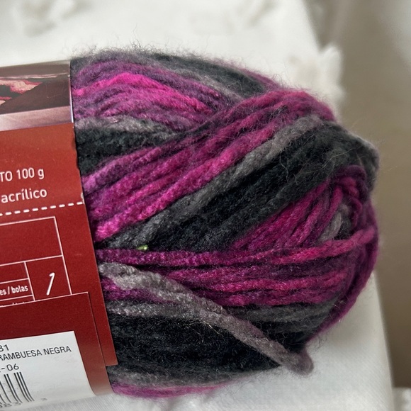 Loops & Threads Yarn Bundle - Multicolor - Picture 15 of 15